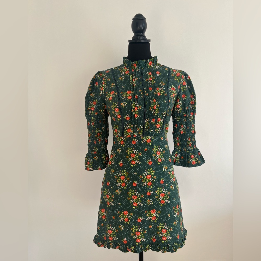 NWOT. Laura Ashley/Urban Outfitters green floral dress w/ back zipper. Size S-P.